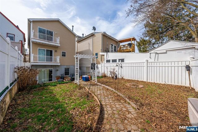 714 17th Street, Union City, NJ 07087