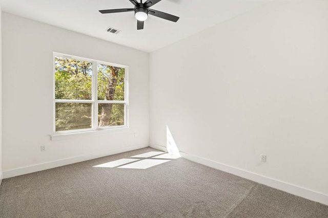 120 Anahulu LN, Bastrop, TX 78602