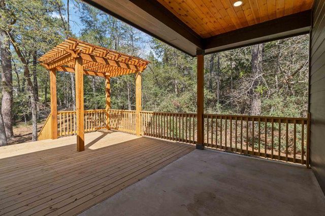 120 Anahulu LN, Bastrop, TX 78602