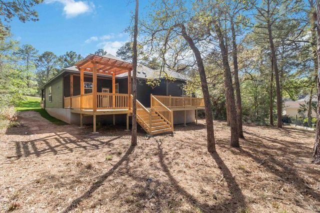 120 Anahulu LN, Bastrop, TX 78602