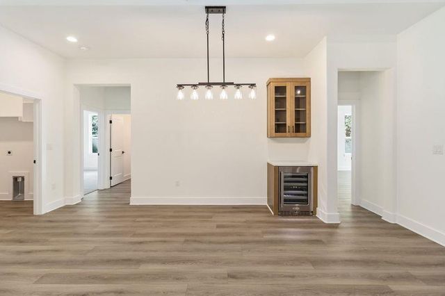 120 Anahulu LN, Bastrop, TX 78602