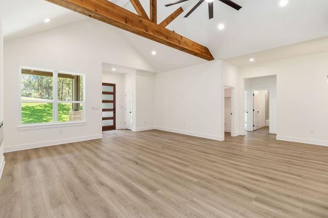 120 Anahulu LN, Bastrop, TX 78602