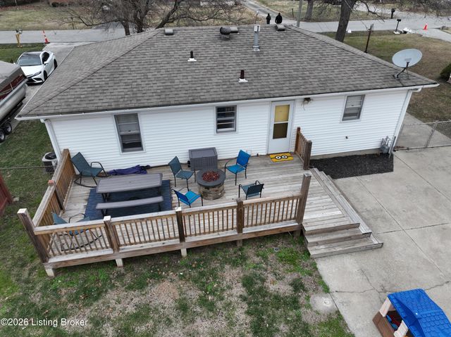 1104 Lone Oak Ave, Louisville, KY 40219