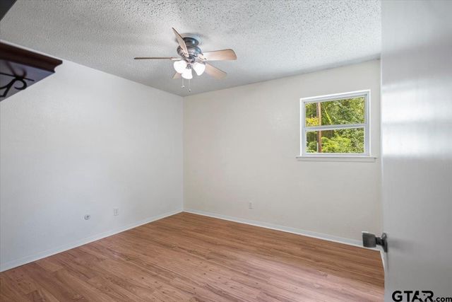 106 E Archer Dr, White Oak, TX 75693