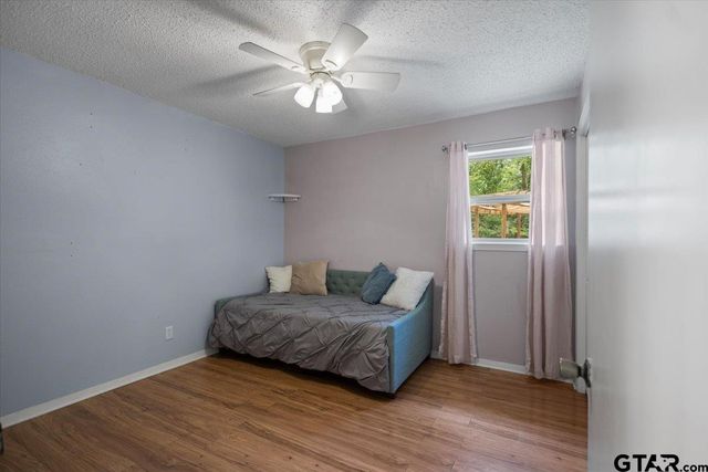 106 E Archer Dr, White Oak, TX 75693