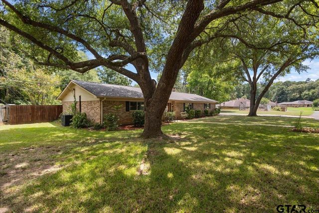106 E Archer Dr, White Oak, TX 75693