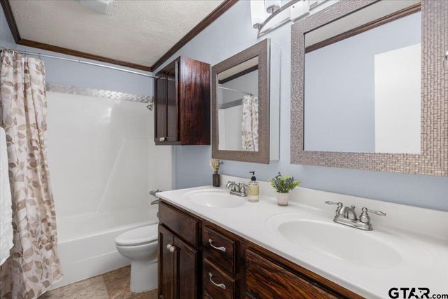 106 E Archer Dr, White Oak, TX 75693