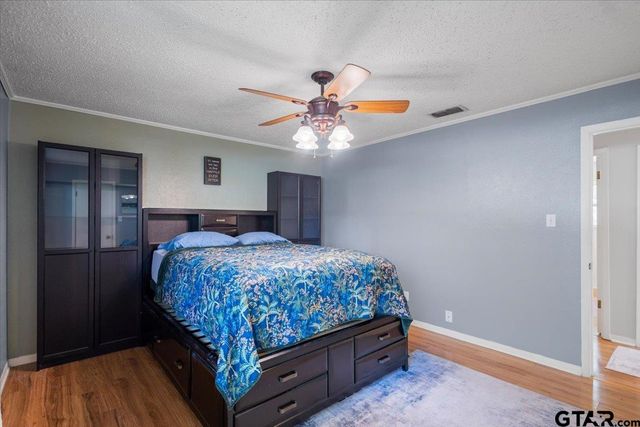 106 E Archer Dr, White Oak, TX 75693