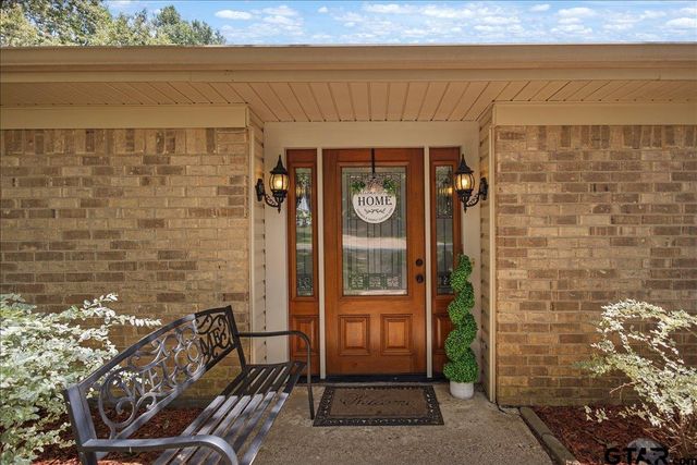 106 E Archer Dr, White Oak, TX 75693
