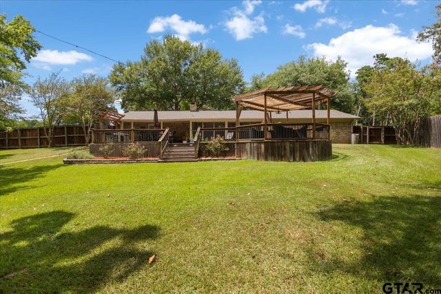106 E Archer Dr, White Oak, TX 75693