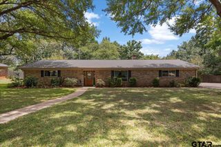 106 E Archer Dr, White Oak, TX 75693