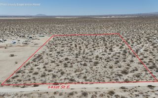 E 141st St E Street, Pearblossom, CA 93553