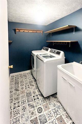 8340 Paragon Road, Washington Twp, OH 45458