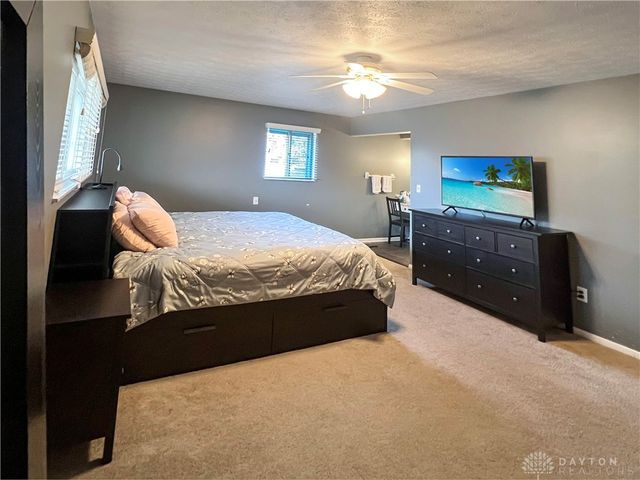 8340 Paragon Road, Washington Twp, OH 45458