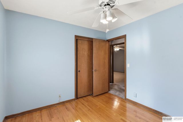 9472 Weir Street, Omaha, NE 68127