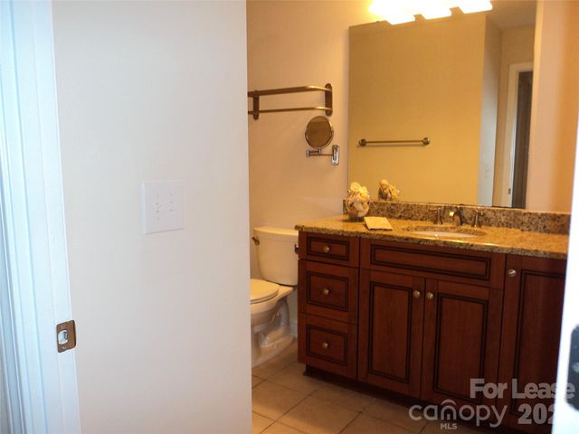 300 W 5th Street 639, Charlotte, NC 28202