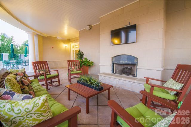 300 W 5th Street 639, Charlotte, NC 28202