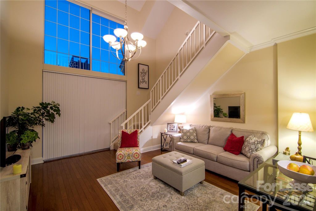 300 W 5th Street 639, Charlotte, NC 28202