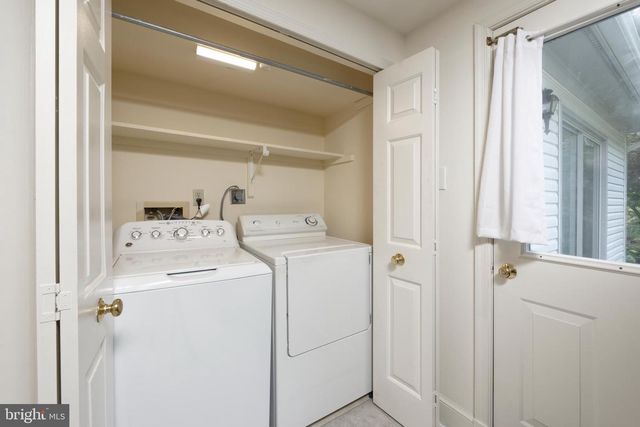 35739 HAYMAN LN, Round Hill, VA 20141