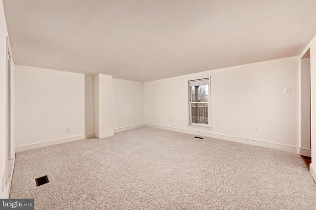 35739 HAYMAN LN, Round Hill, VA 20141