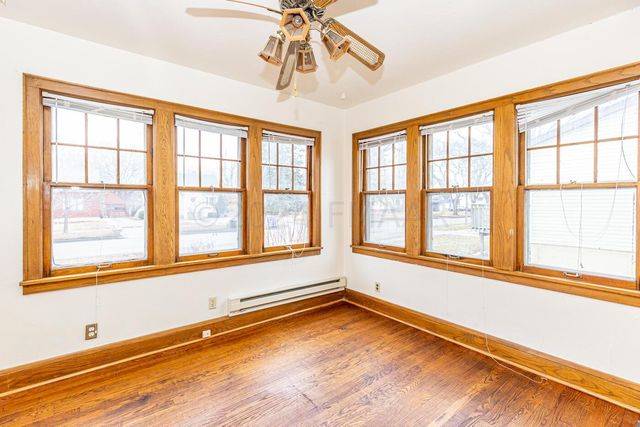 1454 10TH Street N, Fargo, ND 58102