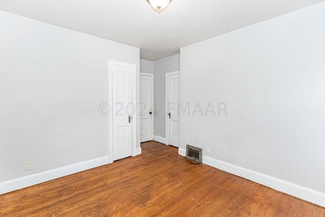 1454 10TH Street N, Fargo, ND 58102