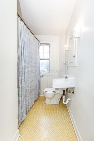 1454 10TH Street N, Fargo, ND 58102