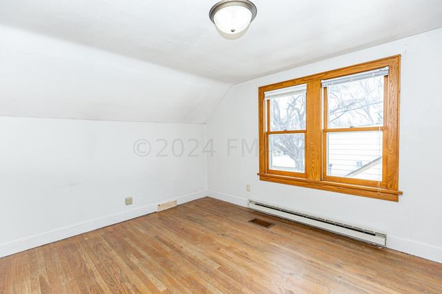 1454 10TH Street N, Fargo, ND 58102