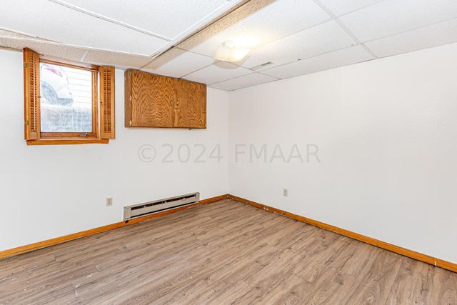 1454 10TH Street N, Fargo, ND 58102