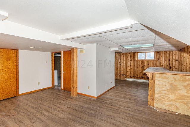 1454 10TH Street N, Fargo, ND 58102