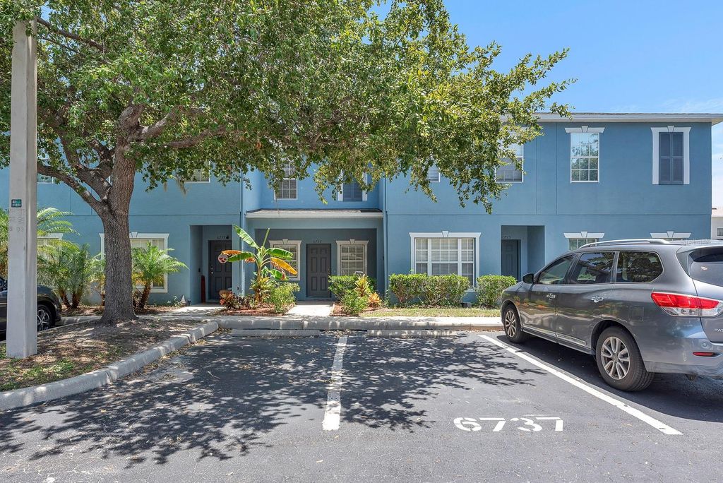 6737 LAKE ROCHESTER LANE, Gibsonton, FL 33534