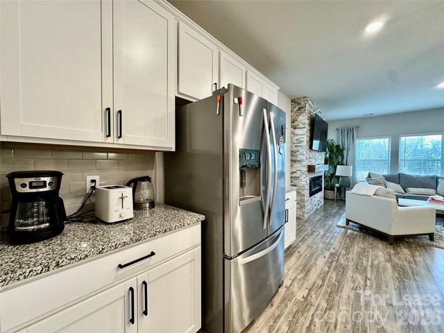 6212 Hailstone Road, Charlotte, NC 28215