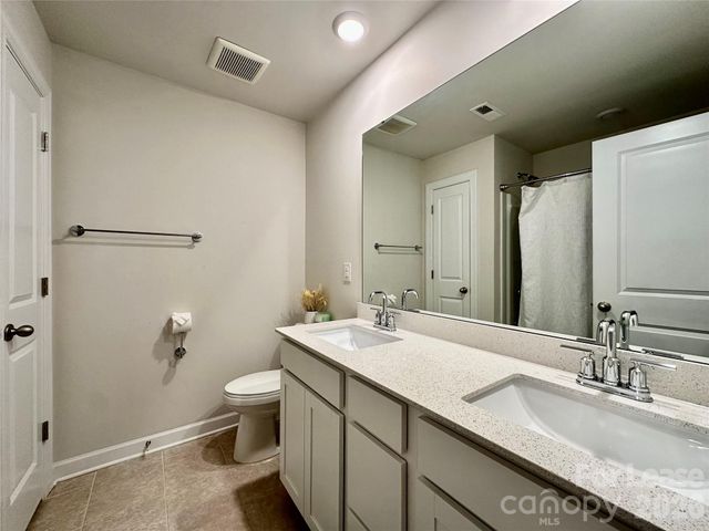 6212 Hailstone Road, Charlotte, NC 28215