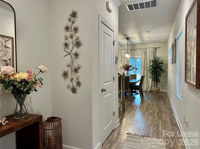 6212 Hailstone Road, Charlotte, NC 28215