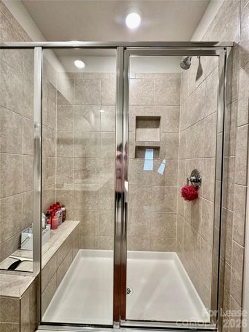 6212 Hailstone Road, Charlotte, NC 28215