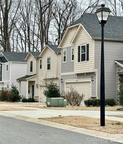 6212 Hailstone Road, Charlotte, NC 28215