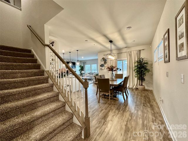 6212 Hailstone Road, Charlotte, NC 28215