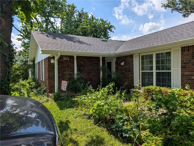 1307 Pine Street, Rogers, AR 72758