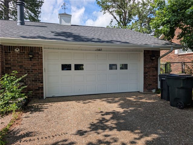 1307 Pine Street, Rogers, AR 72758