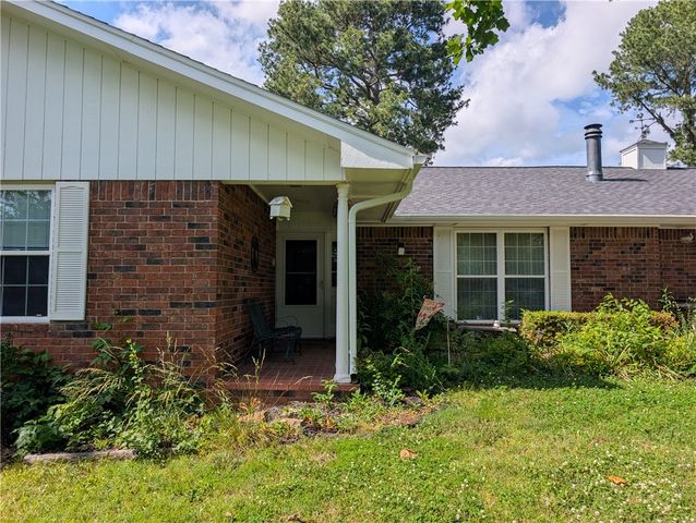 1307 Pine Street, Rogers, AR 72758
