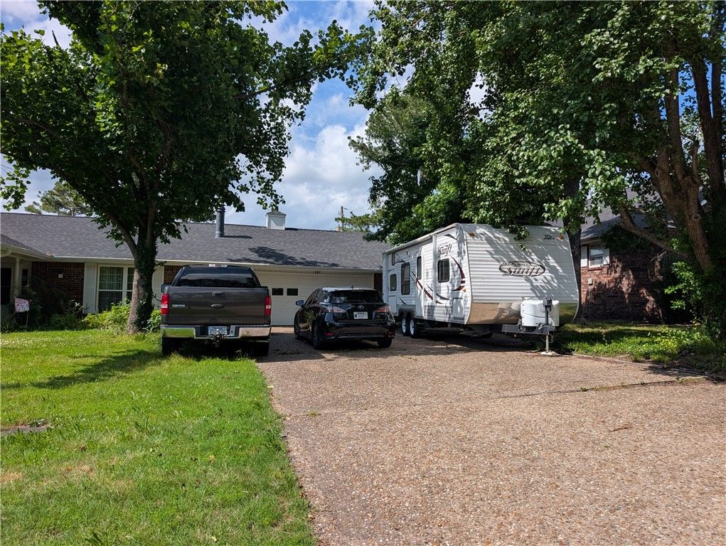1307 Pine Street, Rogers, AR 72758