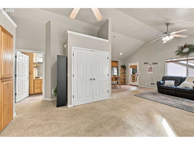 85520 APPLETREE Ct, Eugene, OR 97405