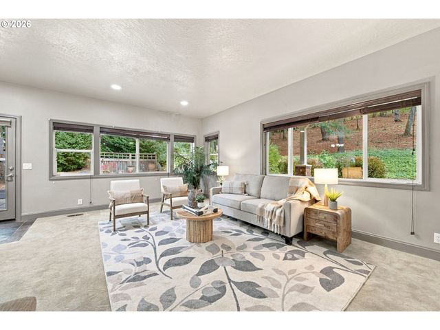 85520 APPLETREE Ct, Eugene, OR 97405