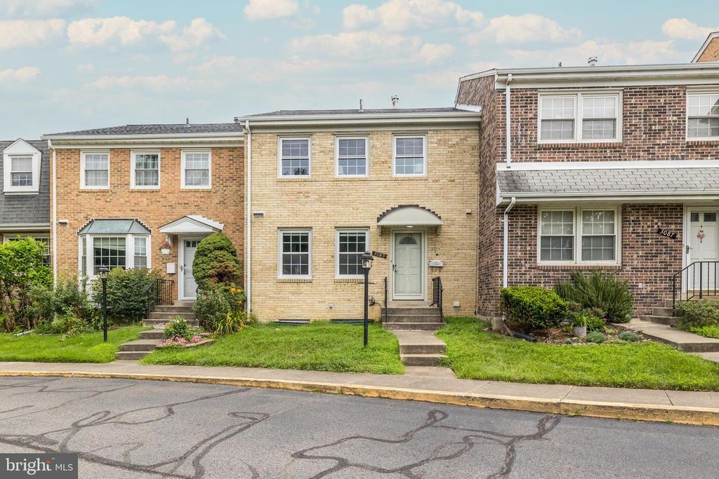 3085 COVINGTON ST, Fairfax, VA 22031