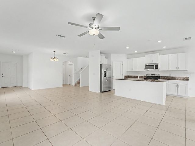 36420 GARDEN WALL WAY, Zephyrhills, FL 33541