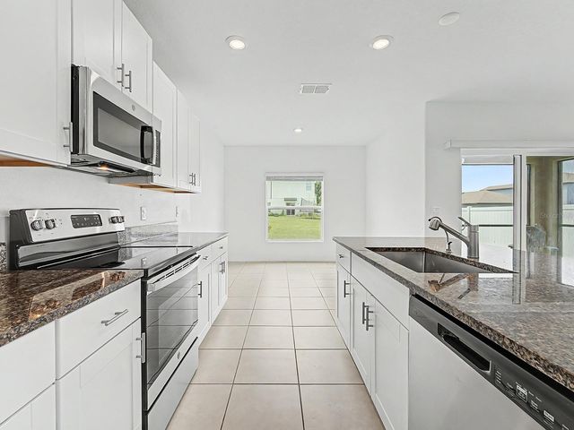 36420 GARDEN WALL WAY, Zephyrhills, FL 33541