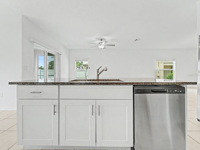 36420 GARDEN WALL WAY, Zephyrhills, FL 33541