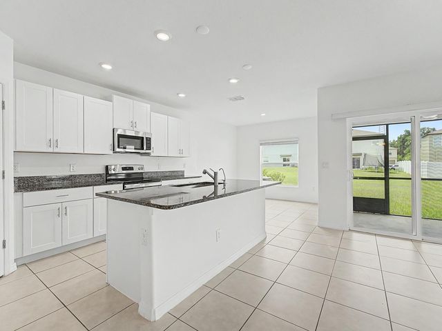 36420 GARDEN WALL WAY, Zephyrhills, FL 33541