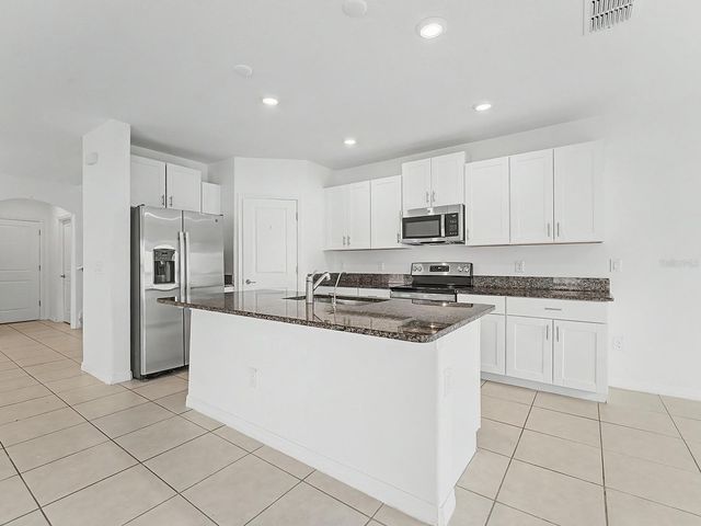 36420 GARDEN WALL WAY, Zephyrhills, FL 33541