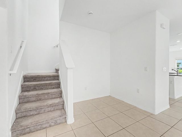 36420 GARDEN WALL WAY, Zephyrhills, FL 33541